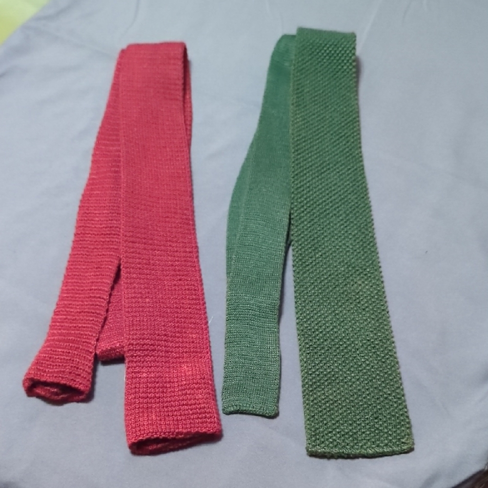 Vintage Knit Ties in Red and Green